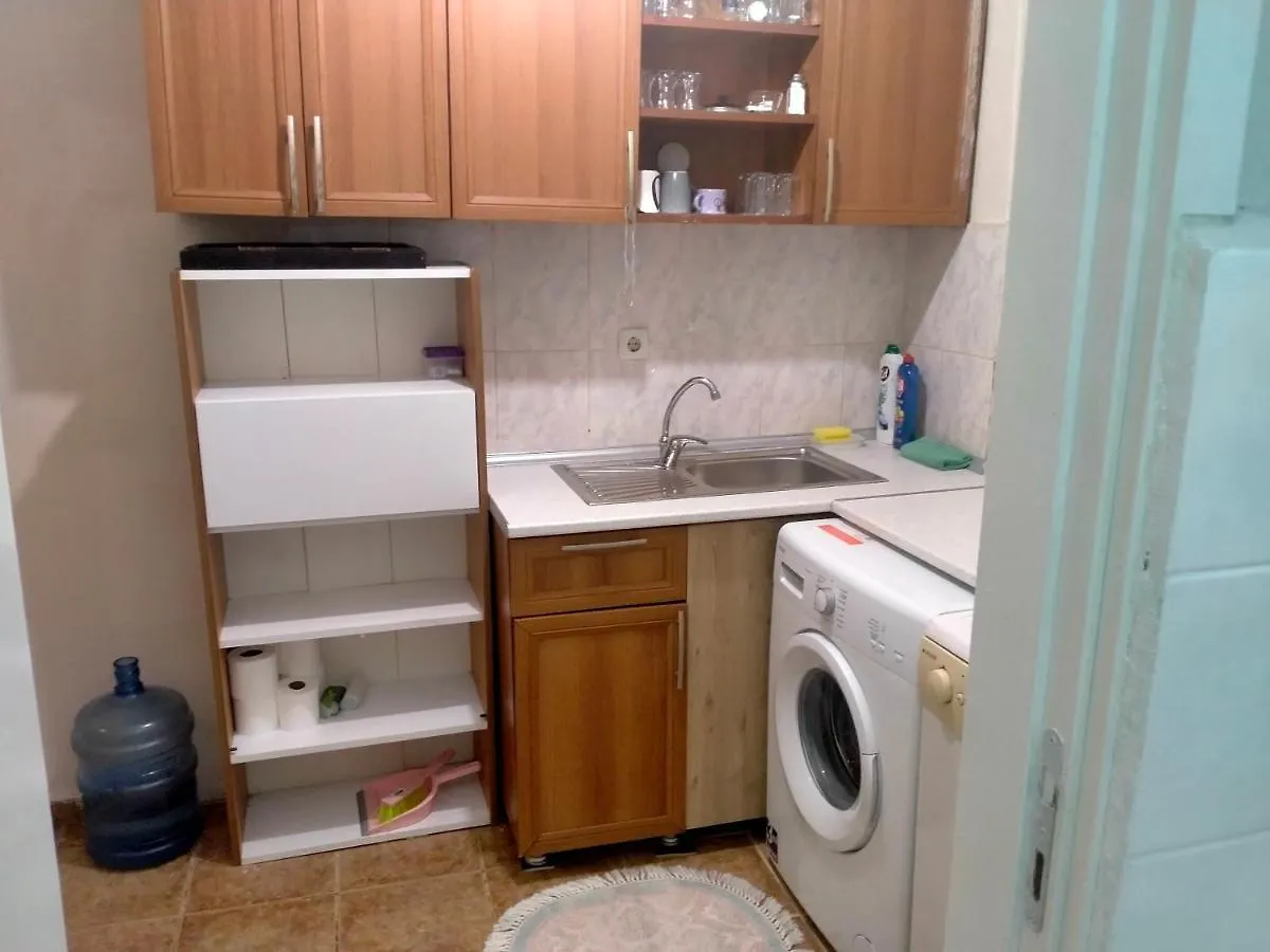 2 Bedrooms Central Area Located Appartment 1Floor Istanbul
