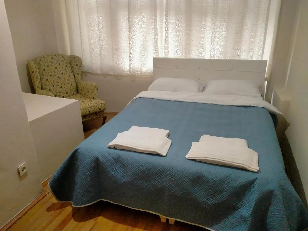 Apartment 2 Bedrooms Central Area Located Appartment 1Floor Istanbul Turkey