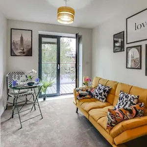  Apartment Luton Cozy & Lovely For Contractors United Kingdom